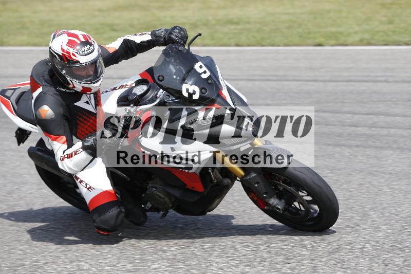 /27 12.06.2025 Ducati Schweiz Trackday Warmup  ADR/gruen-vert/39